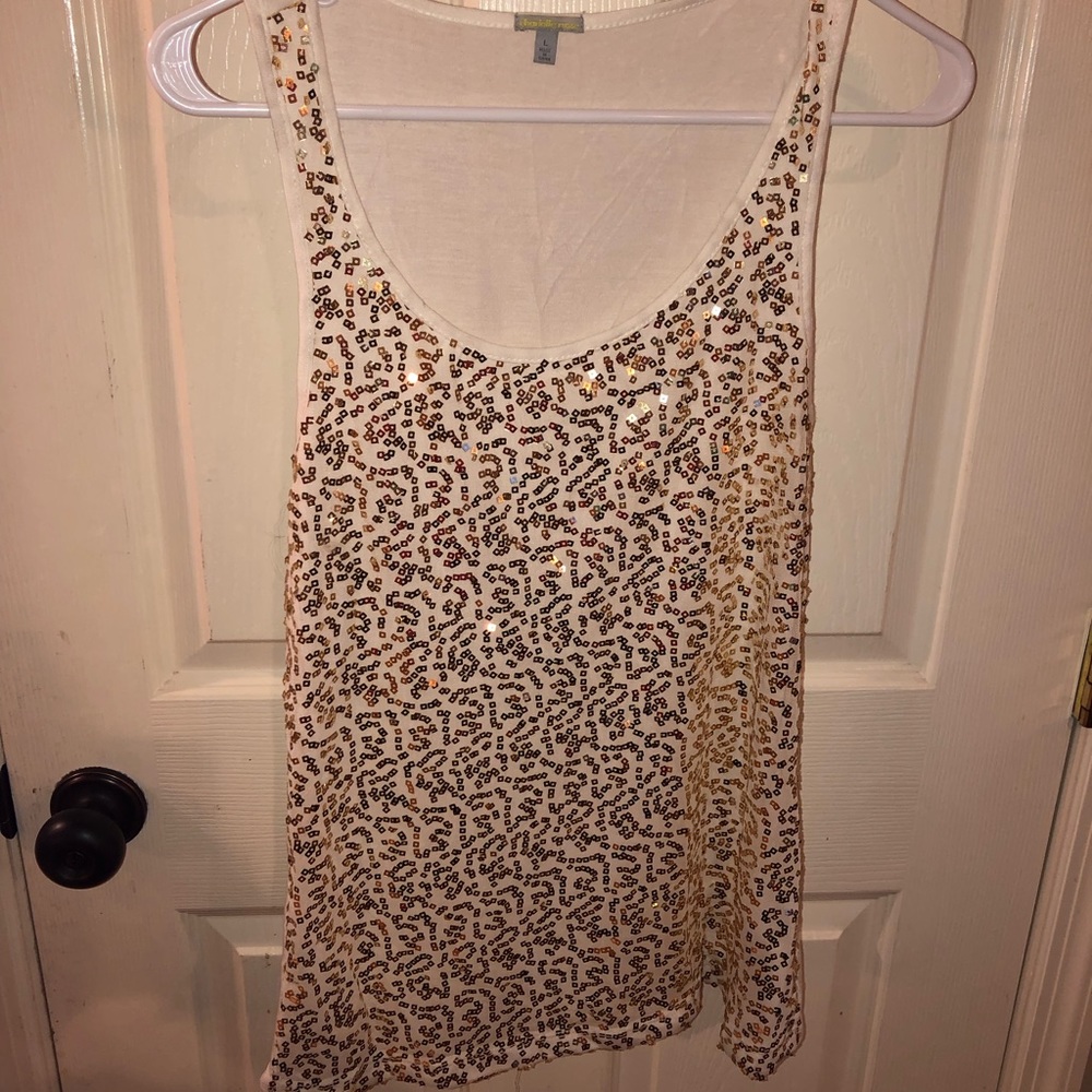 Charlotte Russe cream tank with gold sequins Large